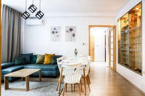 Dining - Krakowska 5/23a (Kraków)