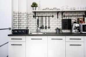 Fridge, microwave, coffee/tea maker, electric kettle - Krakowska 5/23c (Kraków)