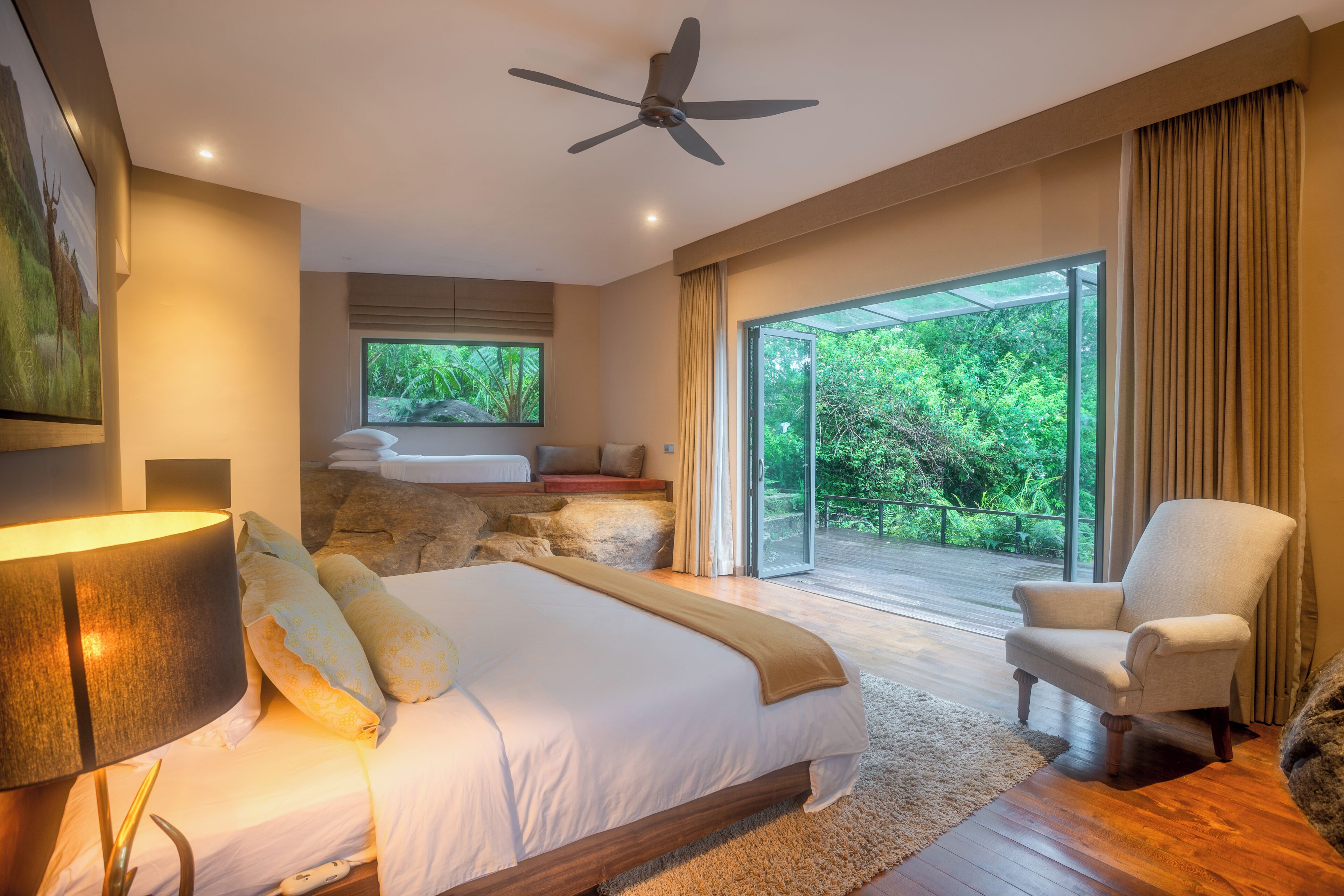 Luxury Triple Room | 3 bedrooms, Frette Italian sheets, premium bedding, in-room safe