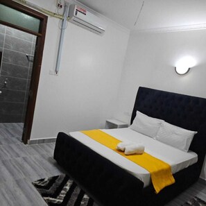 Apartamento familiar | Decoración individual, mobiliario individual, wifi gratis y ropa de cama