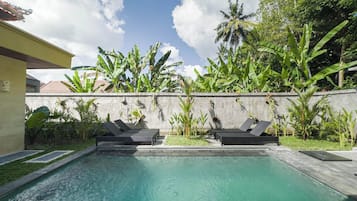 Villa, 2 Bedrooms | 2 bedrooms, desk, free WiFi, bed sheets