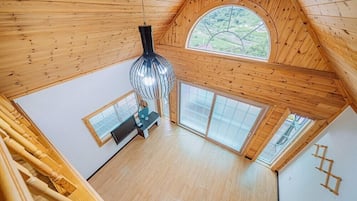 Huone (Swiss B) | 1 makuuhuone
