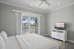 3 habitaciones, tabla de planchar con plancha, wifi y ropa de cama