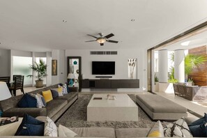 TV, fireplace, stereo