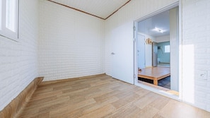 客房 (private house)