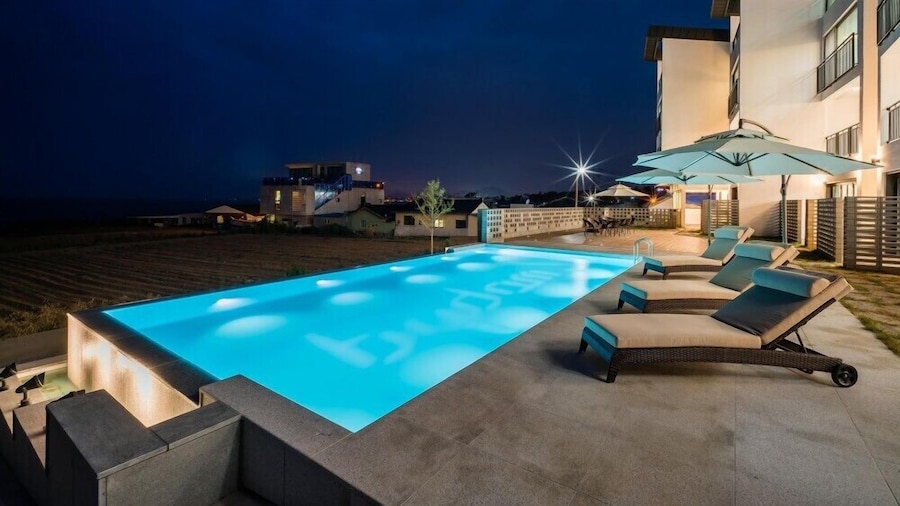 巴達姆泳池別墅