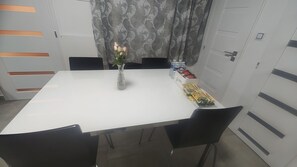 Lejlighed - 1 soveværelse - ryger - terrasse | Opholdsområde