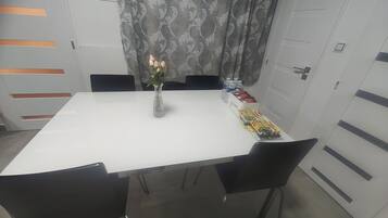 Apartment, 1 Bedroom, Smoking, Terrace | Living area