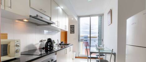 Fridge, microwave, oven, stovetop