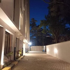 Exterior - Lux Suites Mattlet Studio Apartments TRM (Nairobi)