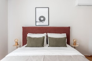 1 bedroom, desk, iron/ironing board, free WiFi