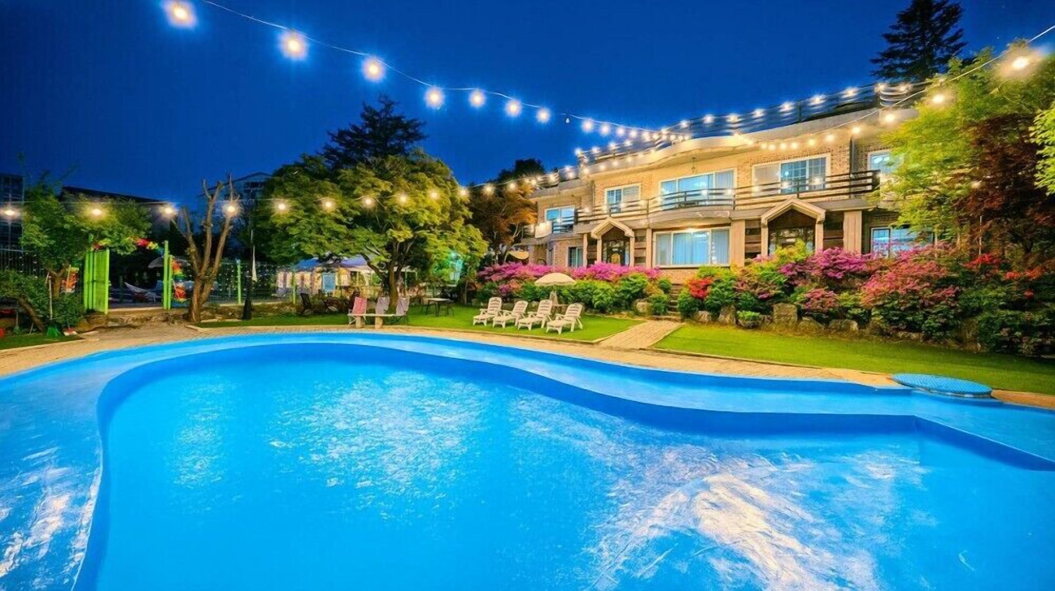 บริเวณภายนอก