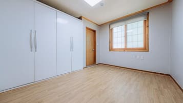 Room (102) | 1 bedroom
