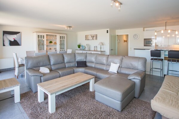 Smart TV, DVD player