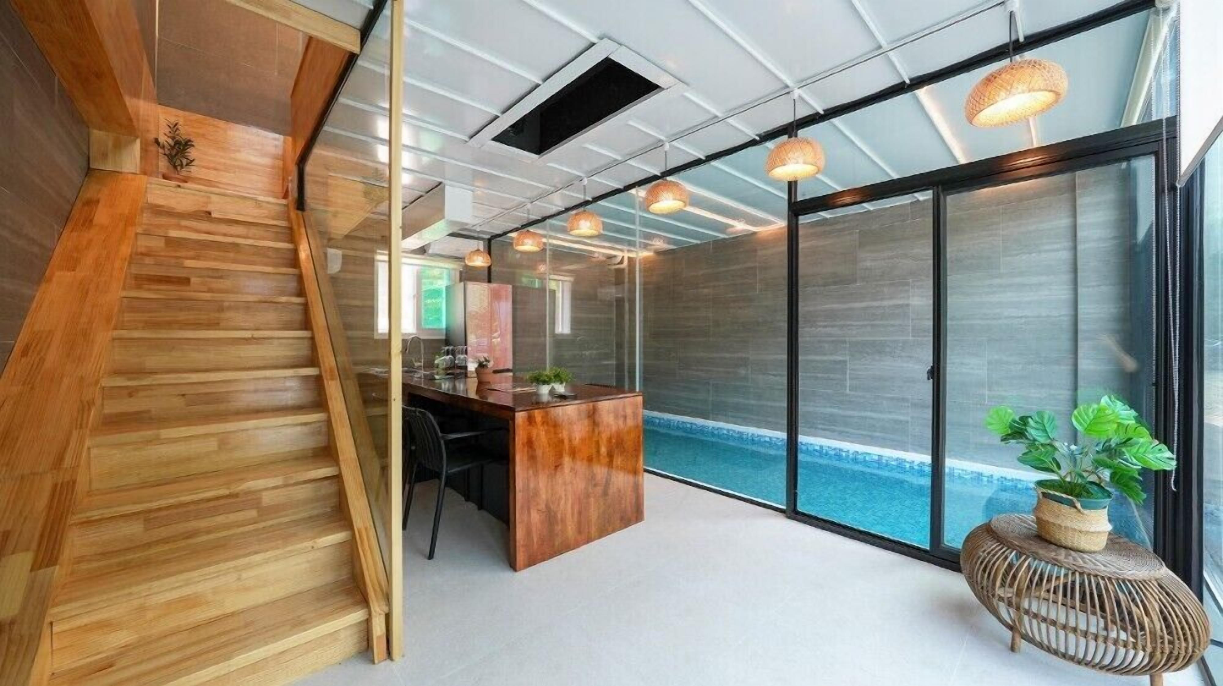 Room (A2)