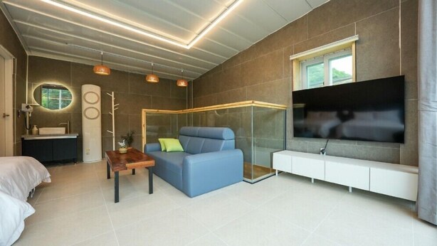 ห้องพัก (F1)