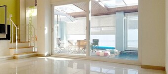 Koala Kids Pool Villa