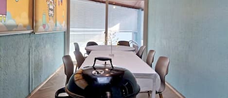 Room (Pool Villa F)