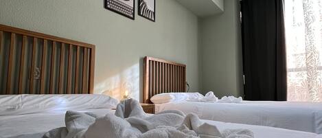 2 slaapkamers, een strijkplank/strijkijzer, gratis wifi, beddengoed