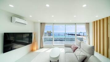 Room (A101) | 1 bedroom