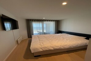 3 chambres, fer et planche à repasser, Wi-Fi gratuit