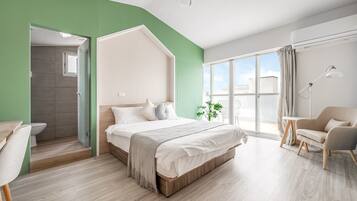 Double Room, Balcony | Free WiFi, bed sheets