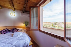 3 quartos, ferros/tábuas de passar roupa, Wi-Fi de cortesia