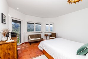 5 bedrooms, iron/ironing board, WiFi, bed sheets - Havre de Paix aux Portes Lisbonne (Azeitao)