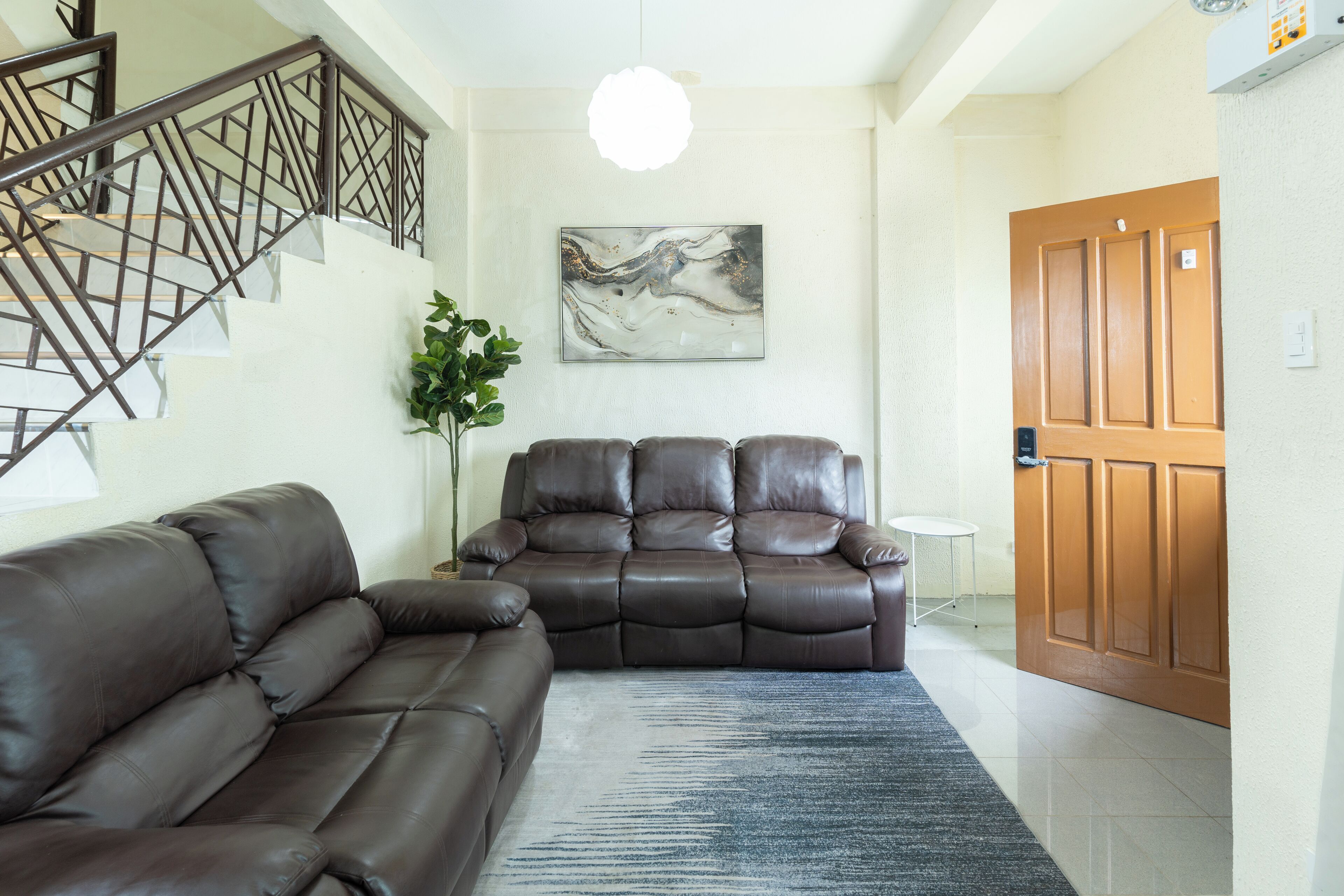 Smart TV, stereo, computer monitors