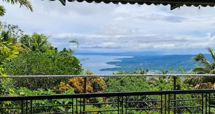 Tagaytay Overlooking Taal, Fast Wi-Fi, Free Parking