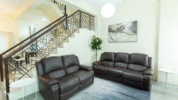 Smart TV, stereo, computer monitors