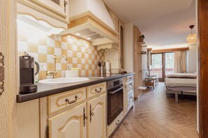 1 soverom, strykejern/-brett, wi-fi (inkludert) og sengetøy