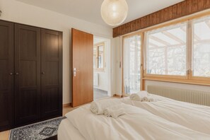 Bügeleisen/Bügelbrett, kostenloses WLAN