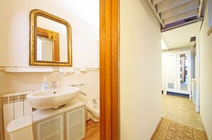 Apartment | Bathroom - DolceVita Apartments N. 453 (Venice)