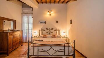 1 bedroom, WiFi, bed sheets, wheelchair access