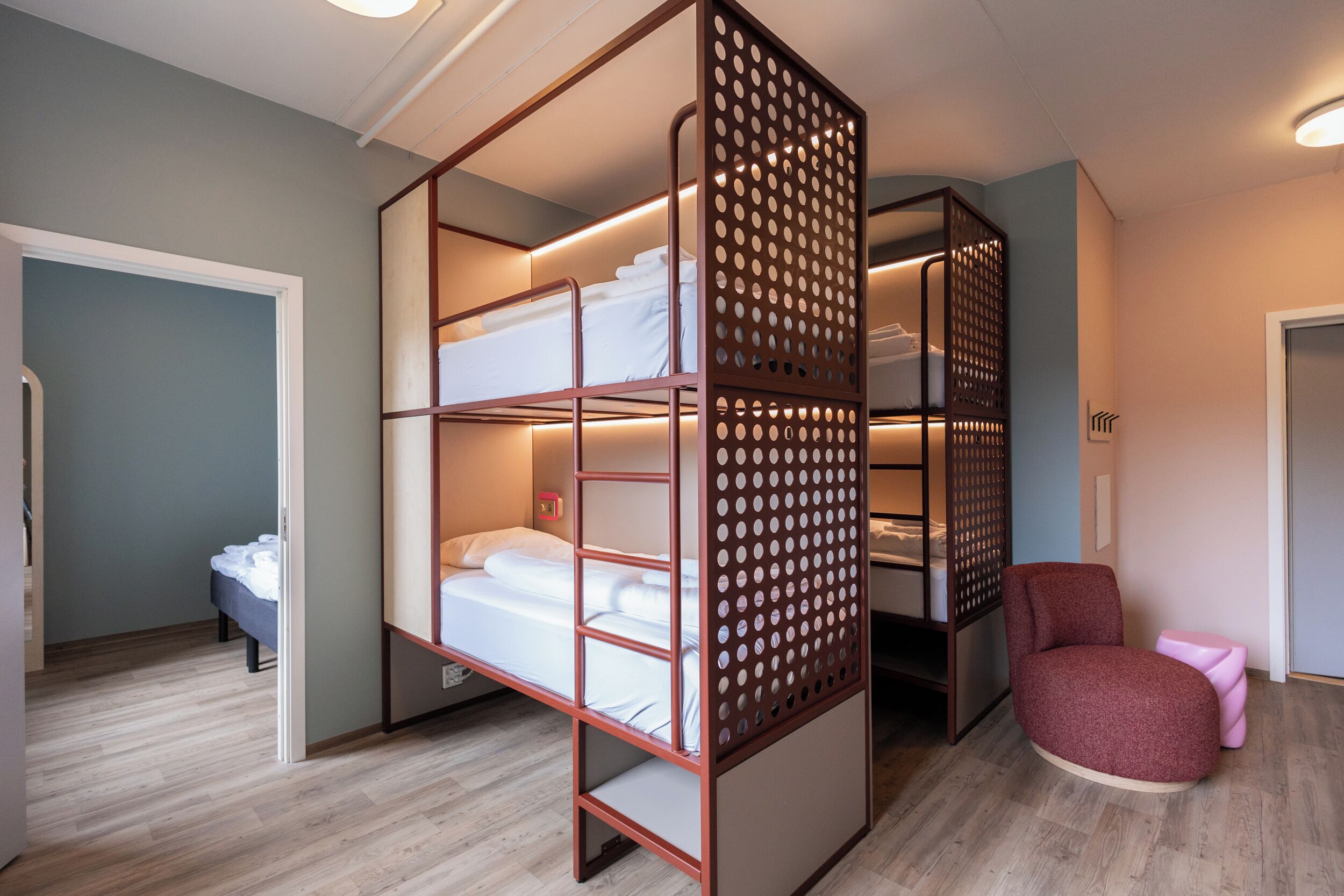 Studio for 6 | Individually decorated, blackout drapes, free WiFi, bed sheets