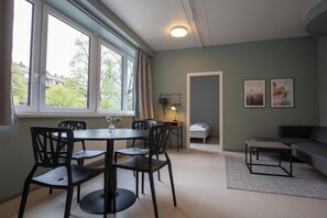 One-bedroom apartment | Décoration personnalisée, rideaux occultants, Wi-Fi gratuit