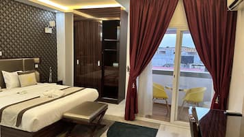 1 bedroom, Egyptian cotton sheets, premium bedding, minibar