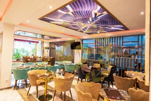 Kansainvälinen keittiö