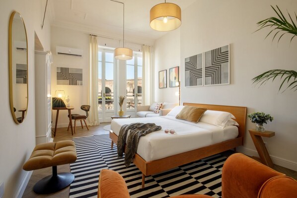 5 chambres, fer et planche à repasser, Wi-Fi, draps fournis