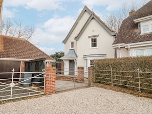 Cottage | Exterior - 9 Church Farm Rise (Aldeburgh)