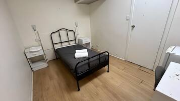 1 chambre, bureau, Wi-Fi gratuit, draps fournis