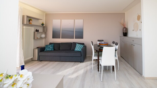 Deluxe Apartment | Living area - Appartamento Giada (Padenghe sul Garda)