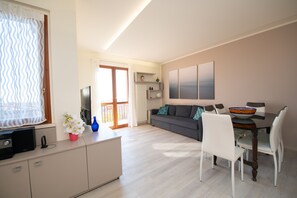 Deluxe Apartment | 3 bedrooms, free WiFi - Appartamento Giada (Padenghe sul Garda)