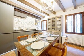 Apartment | Private kitchen | Full-sized fridge, microwave, stovetop, dishwasher - Dolcevita Apartments N. 495 (Venice)