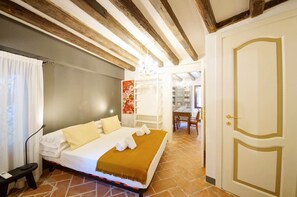 Apartment | 3 bedrooms, free WiFi, bed sheets - Dolcevita Apartments N. 495 (Venice)