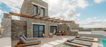 Naxos Privilege Villas