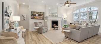 Rock The Block - Walk 1 block to DT Square