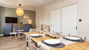Dining - Ty Mamm, Petit Cocon Breton à 2 pas de la Plage (Plouescat)