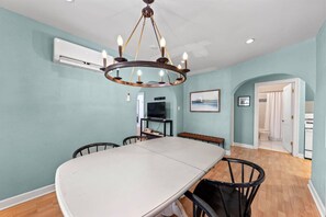 Dining - 2 BD Condo I Steps From Lake Mich (Michigan City)